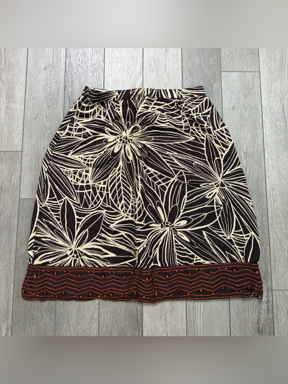 Newport News Black and Cream Floral Midi Skirt with Embroidered Hem Size 6